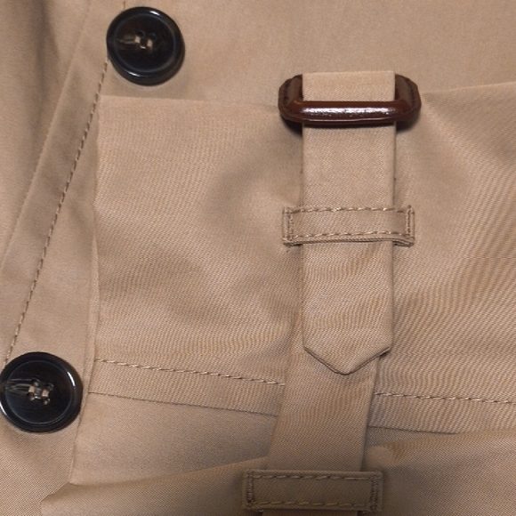 MaxMara Beige Double-Breasted Trench Coat - Picture 13 of 16